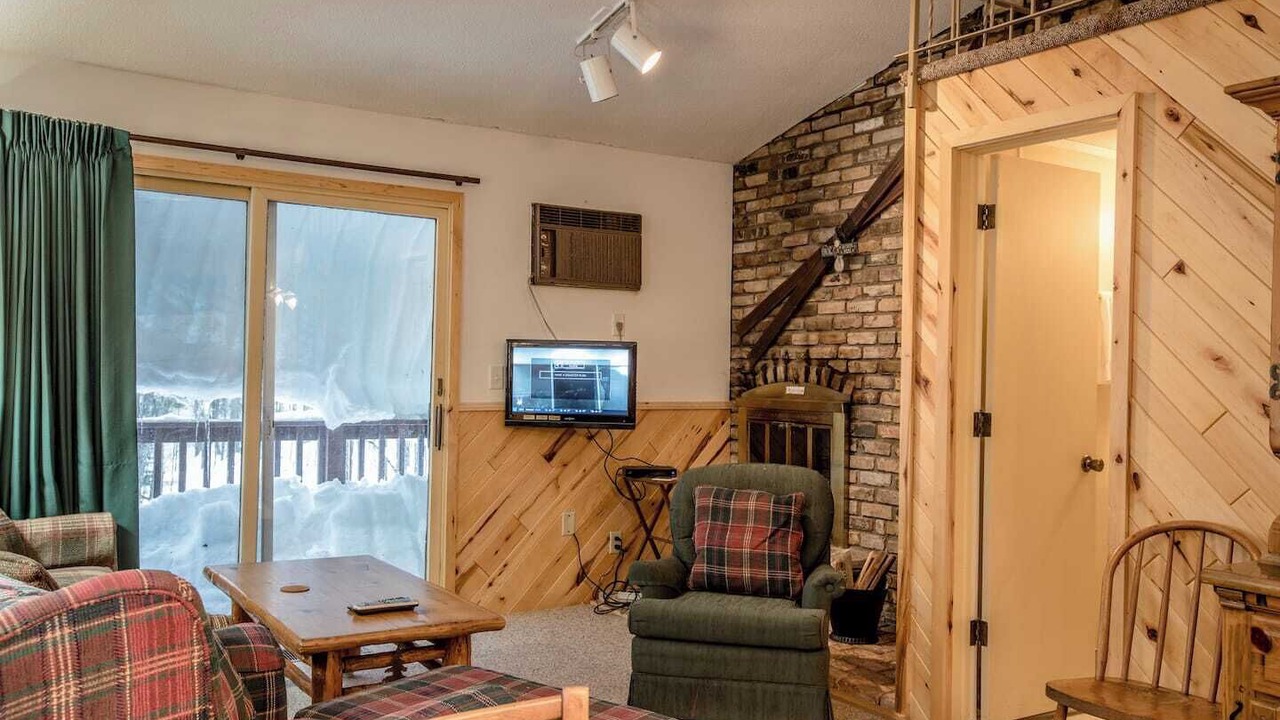 Photo of Livingroom in Bessemer