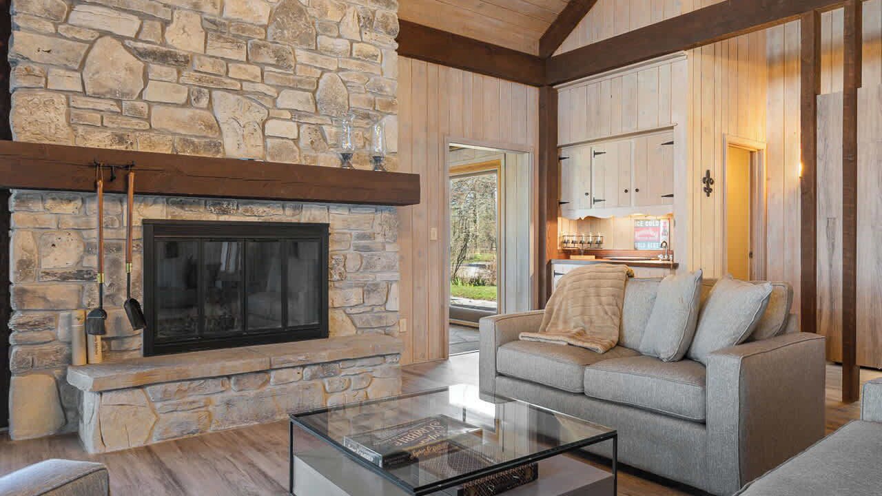 Photo of Livingroom in Baileys Harbor