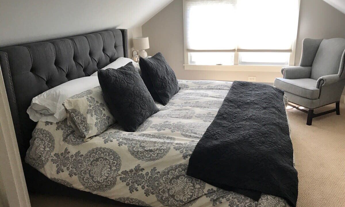 Photo of Bedroom in Shorewood
