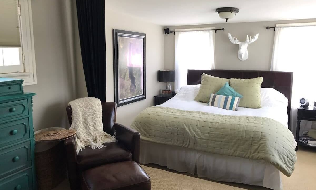 Photo of Bedroom in Shorewood