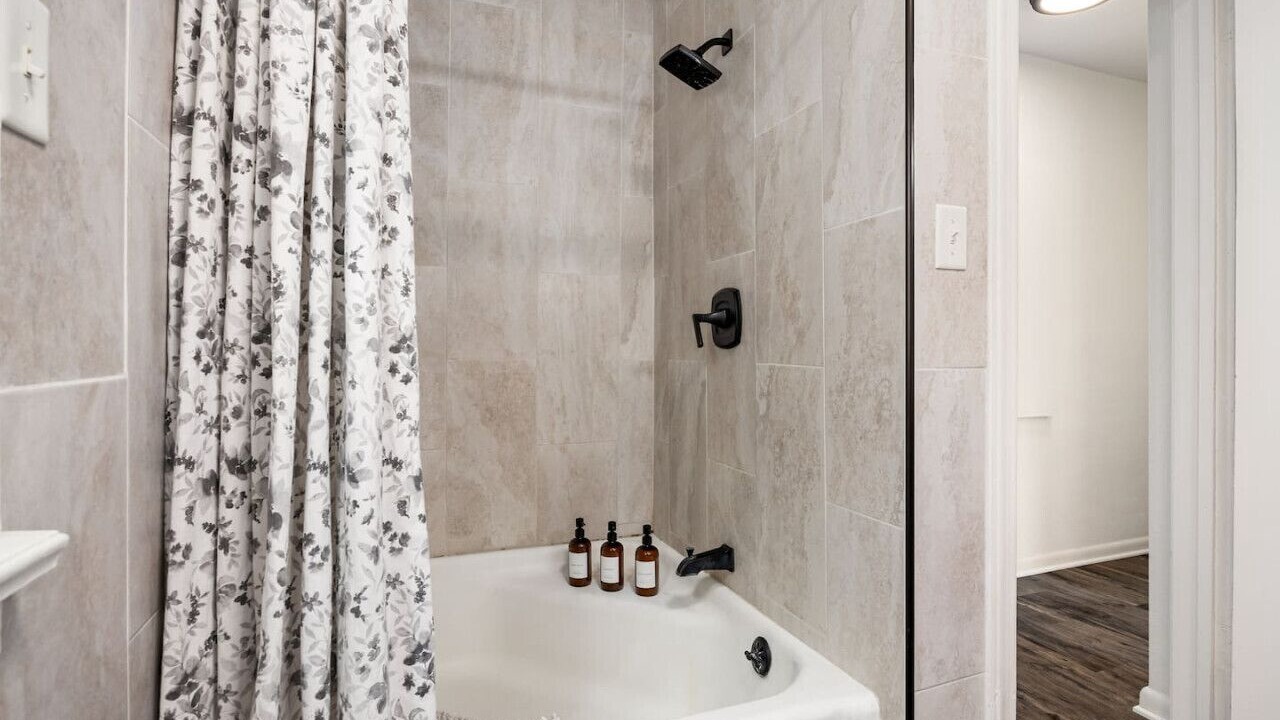 Photo of Bathroom in Pekin