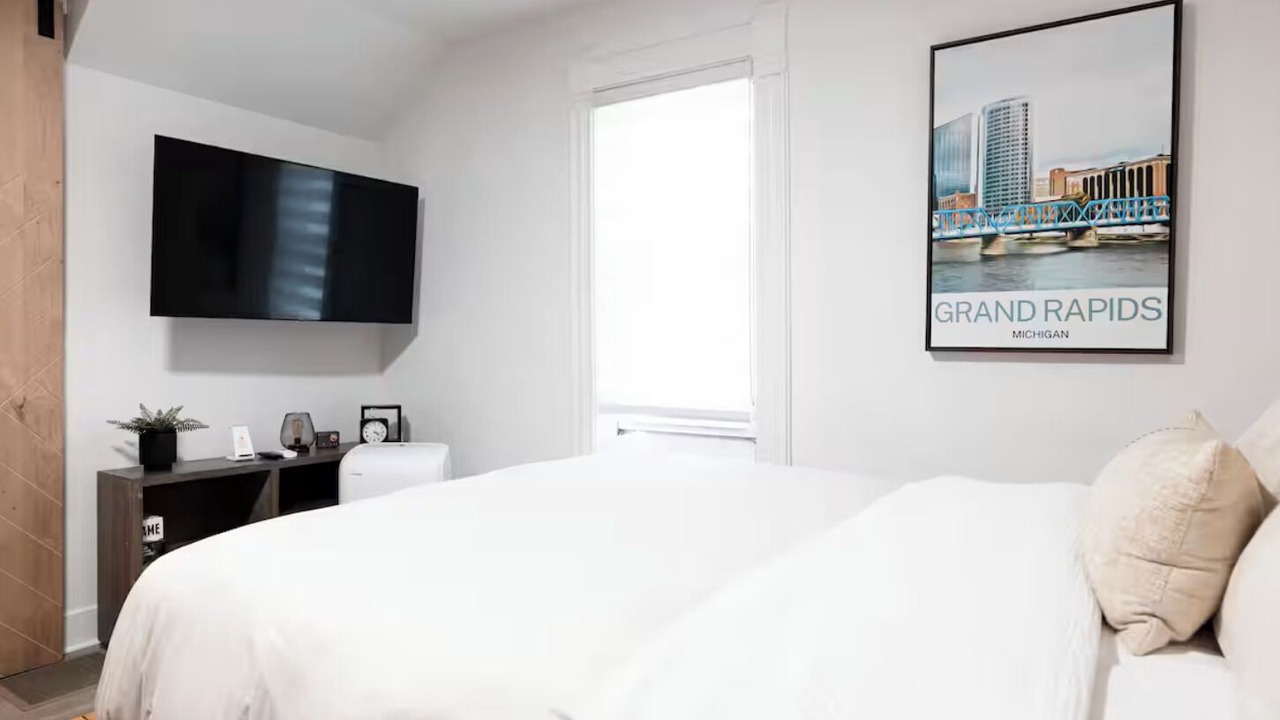 Photo of Bedroom in John Ball Park