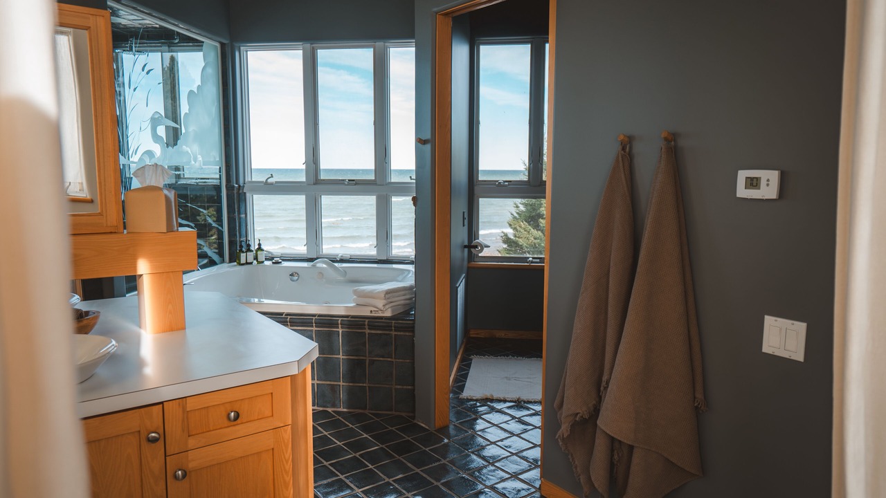 Photo of Bathroom in Cheboygan