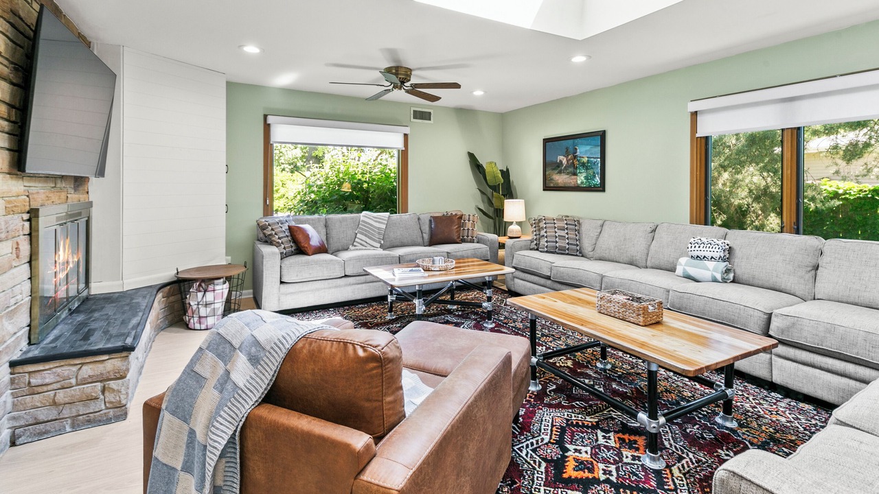 Photo of Livingroom in West Omaha