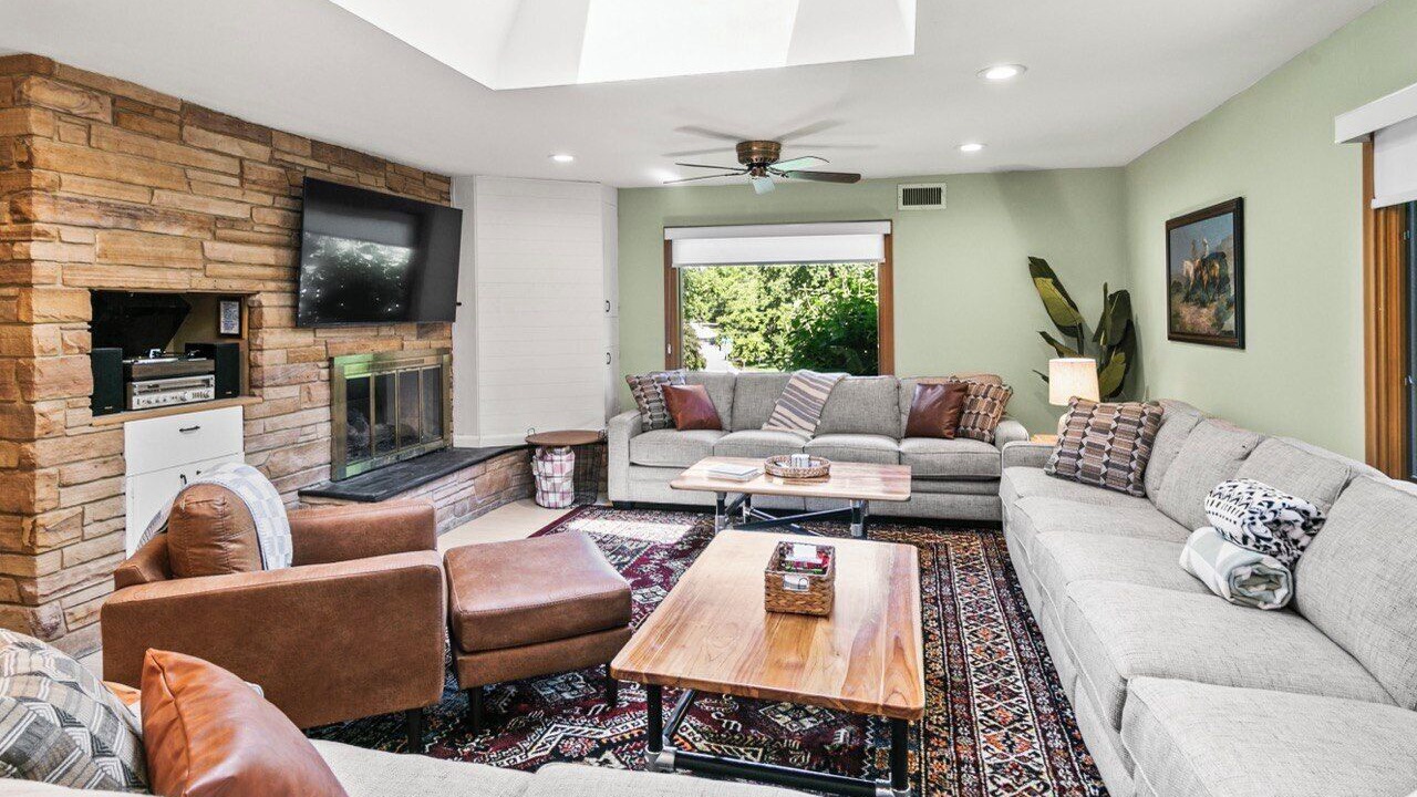 Photo of Livingroom in West Omaha