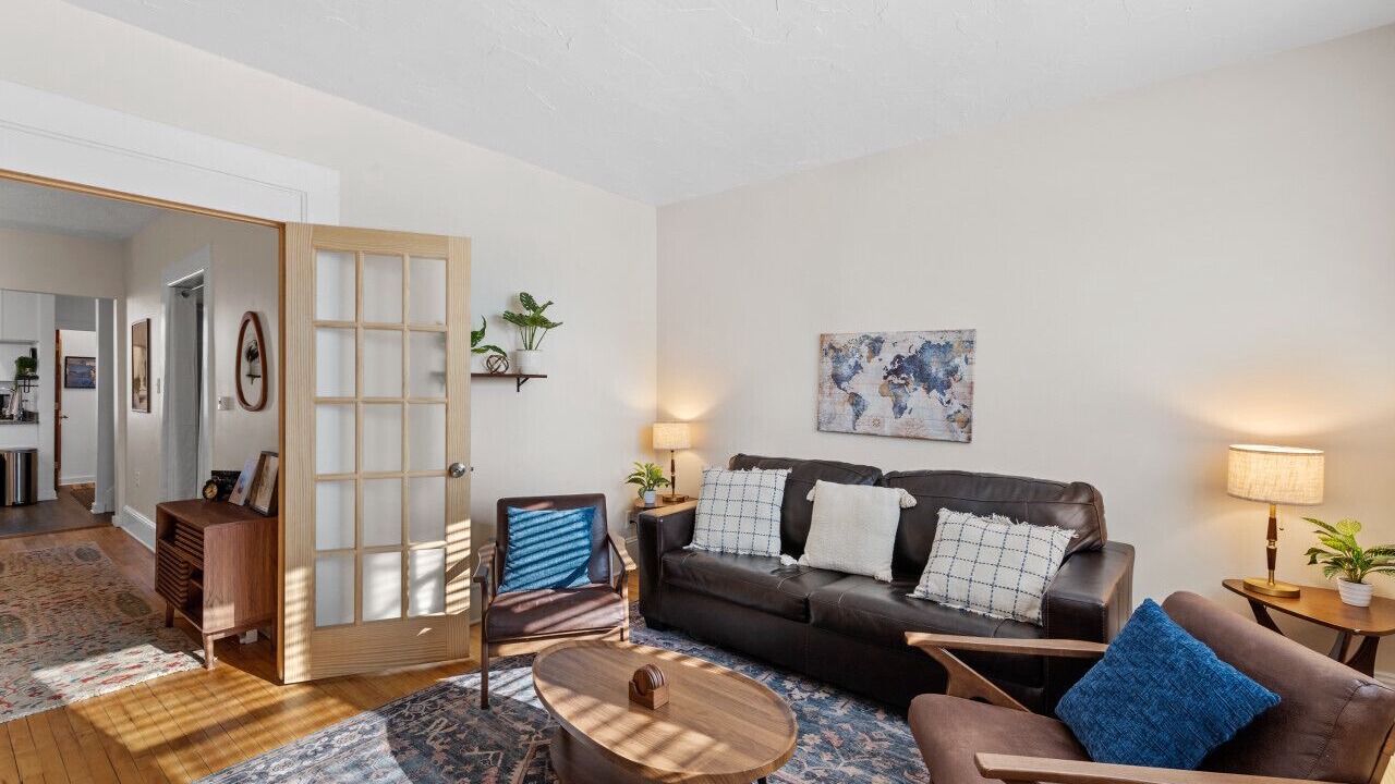 Photo of Livingroom in Fifth Ward