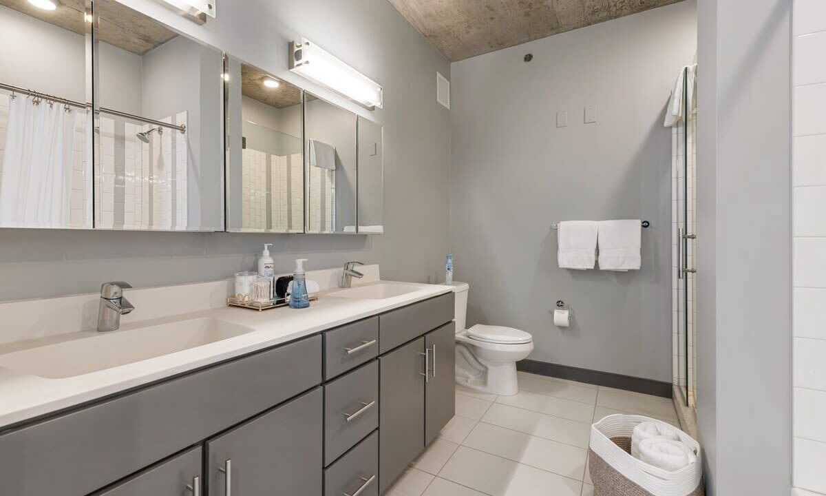 Photo of Bathroom in Downtown Chicago