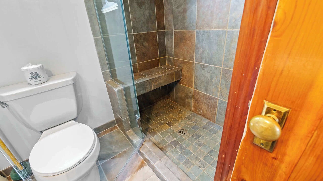 Photo of Bathroom in Baileys Harbor