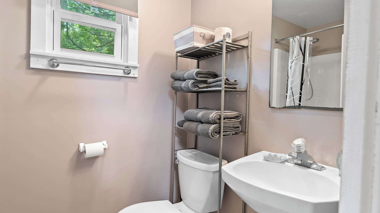 Photo of Bathroom in Baileys Harbor