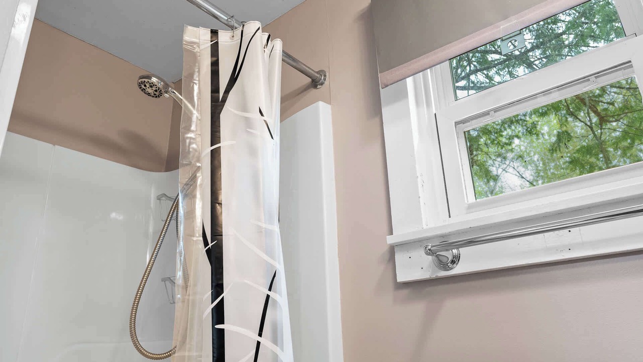 Photo of Bathroom in Baileys Harbor