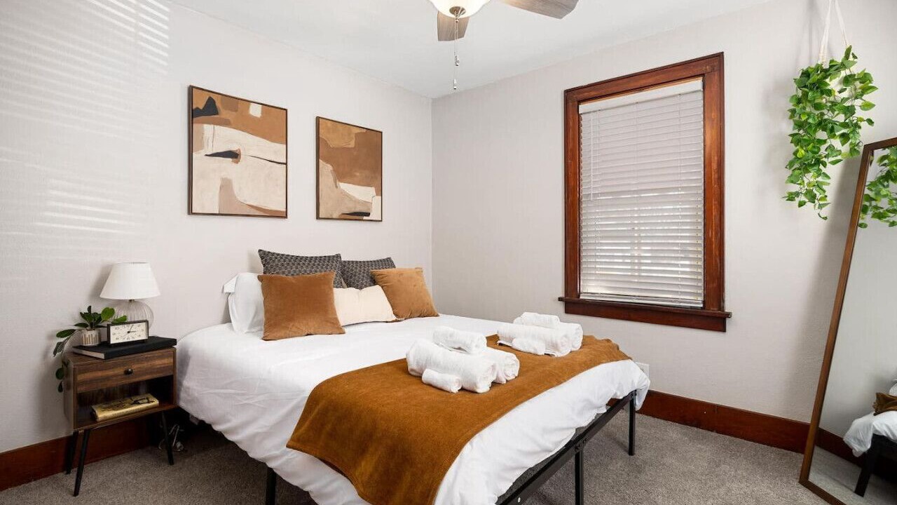 Photo of Bedroom in Peoria Heights