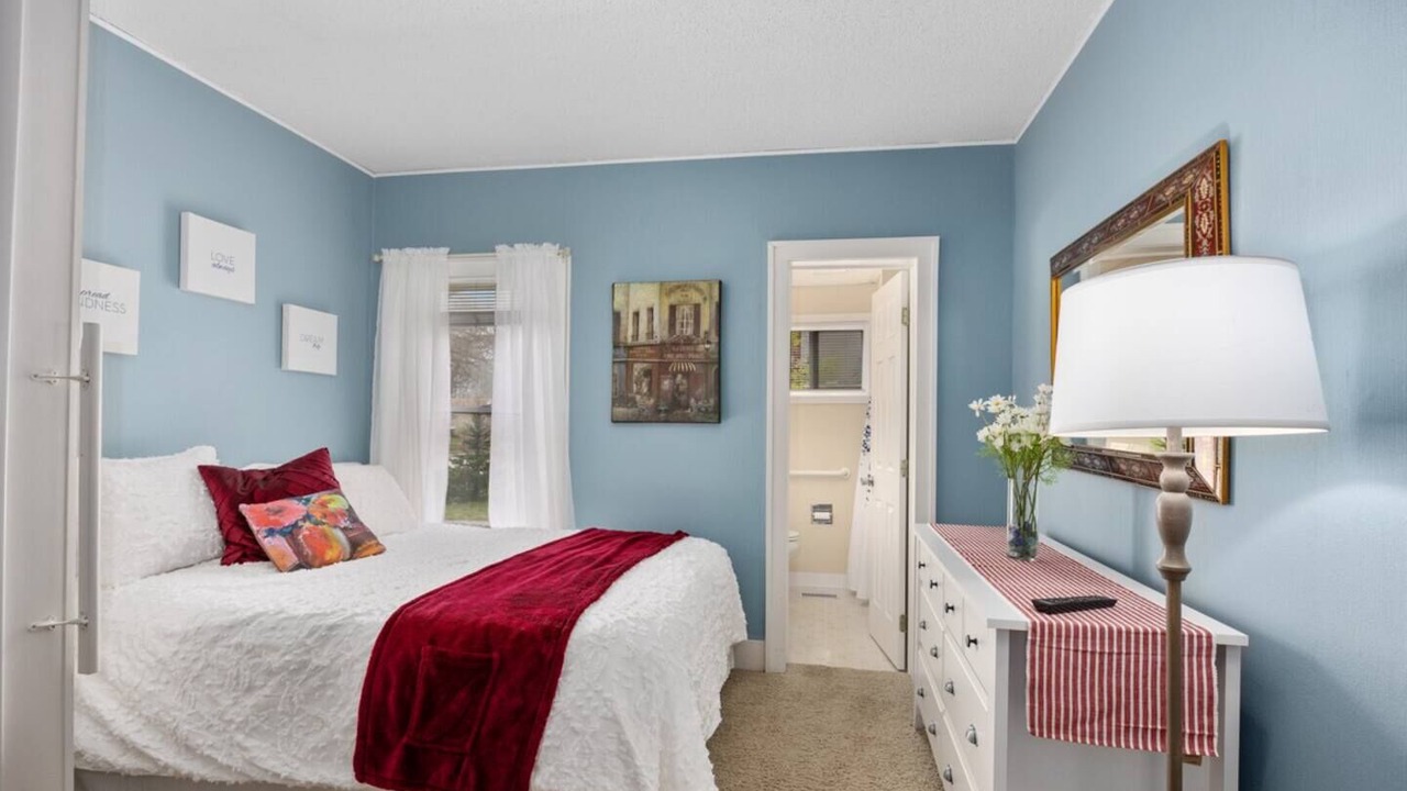 Photo of Bathroom in Lakeside