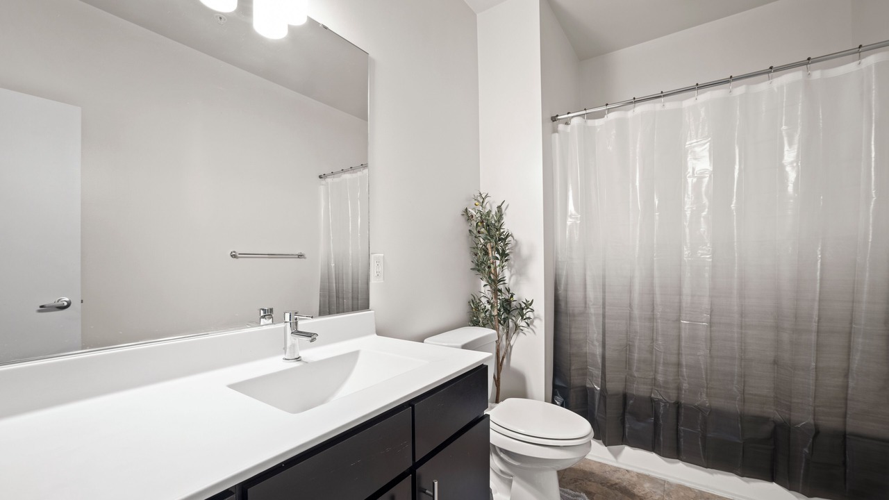 Photo of Bathroom in Fifth Ward