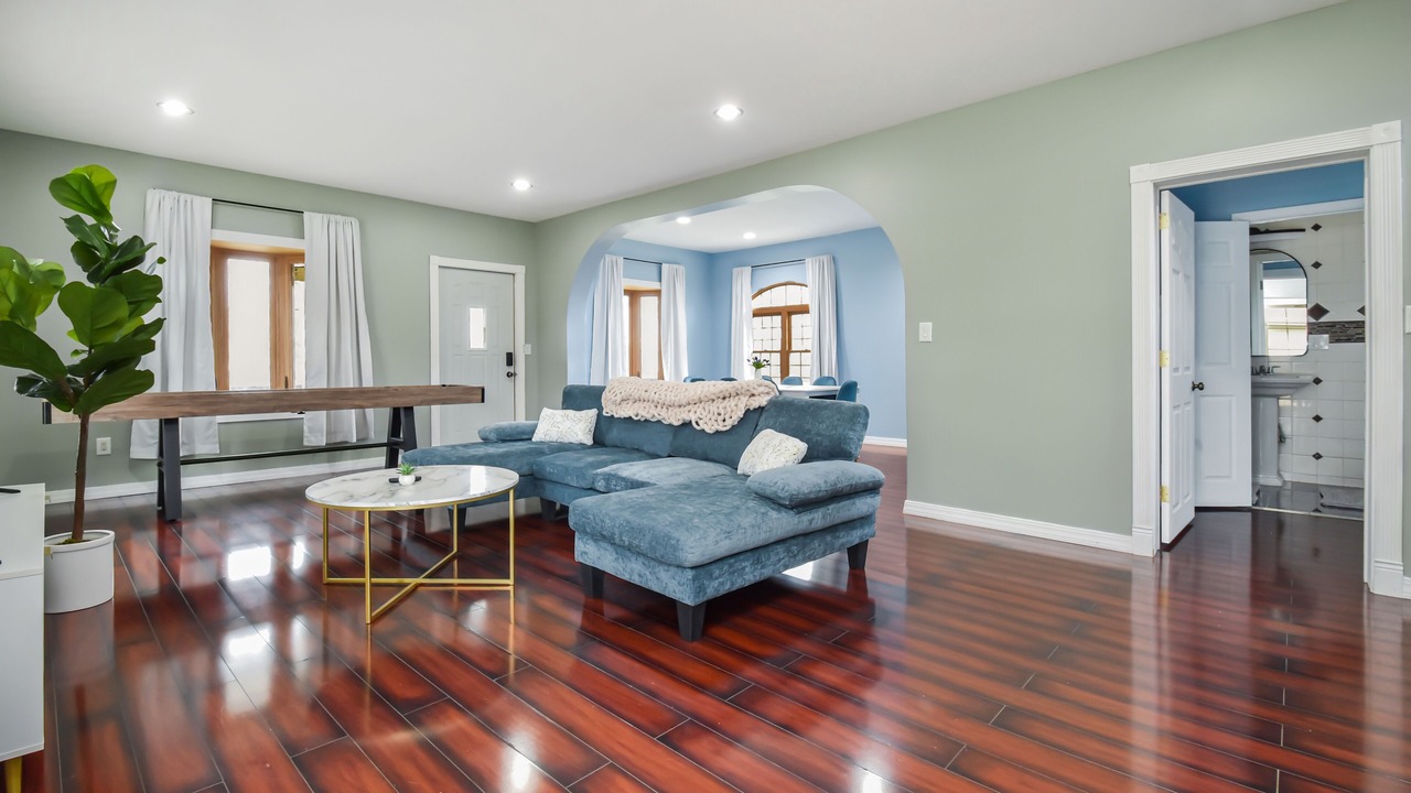 Photo of Livingroom in Peoria Heights