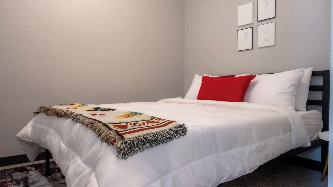 Photo of Bedroom in Des Moines