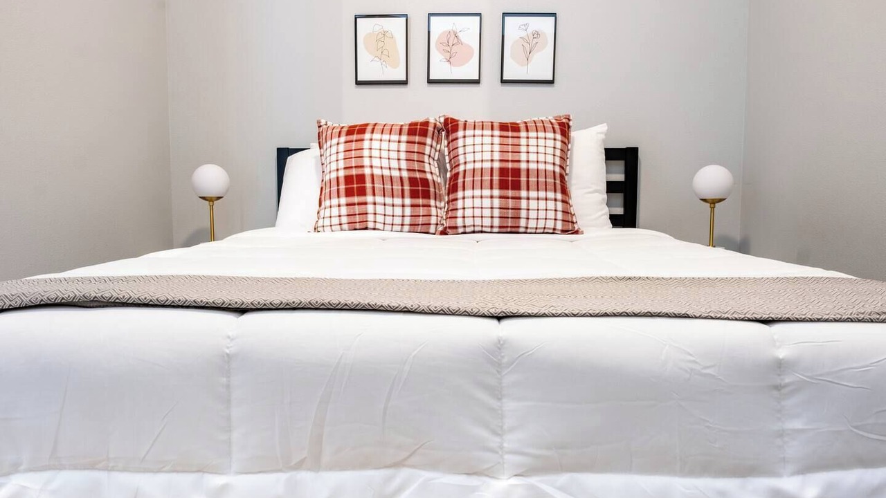 Photo of Bedroom in Des Moines