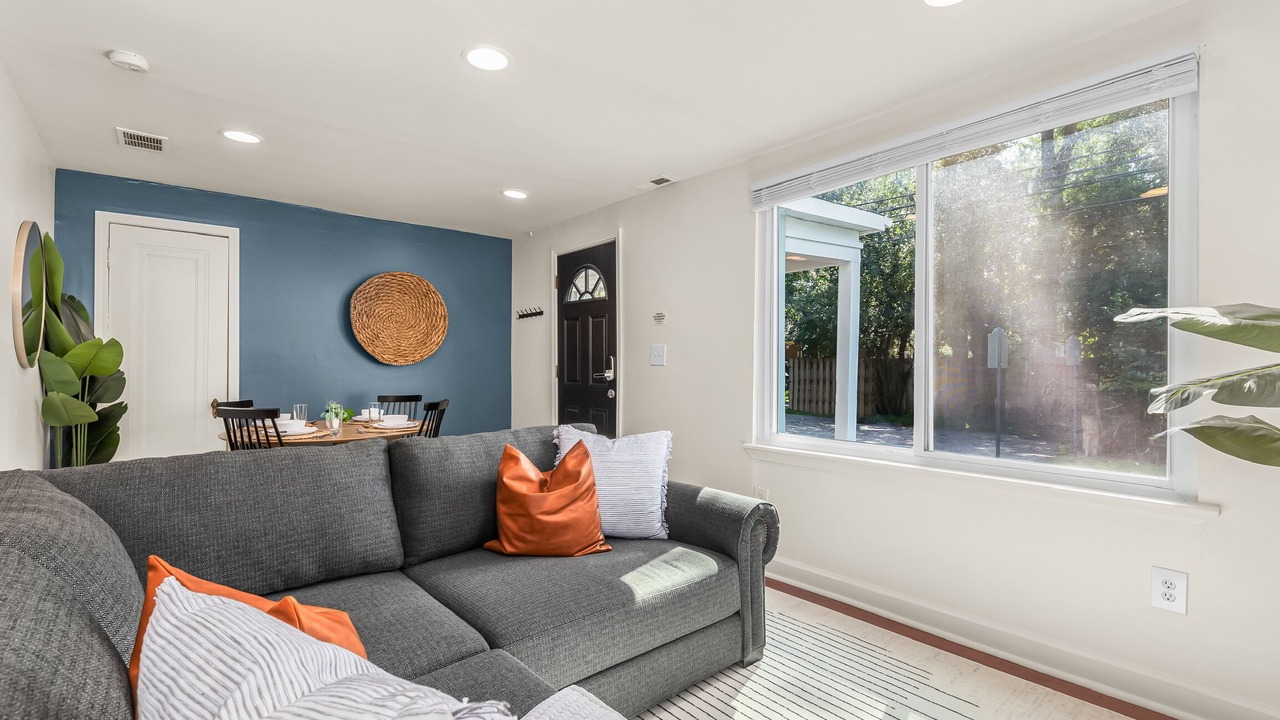 Photo of Livingroom in Plymouth