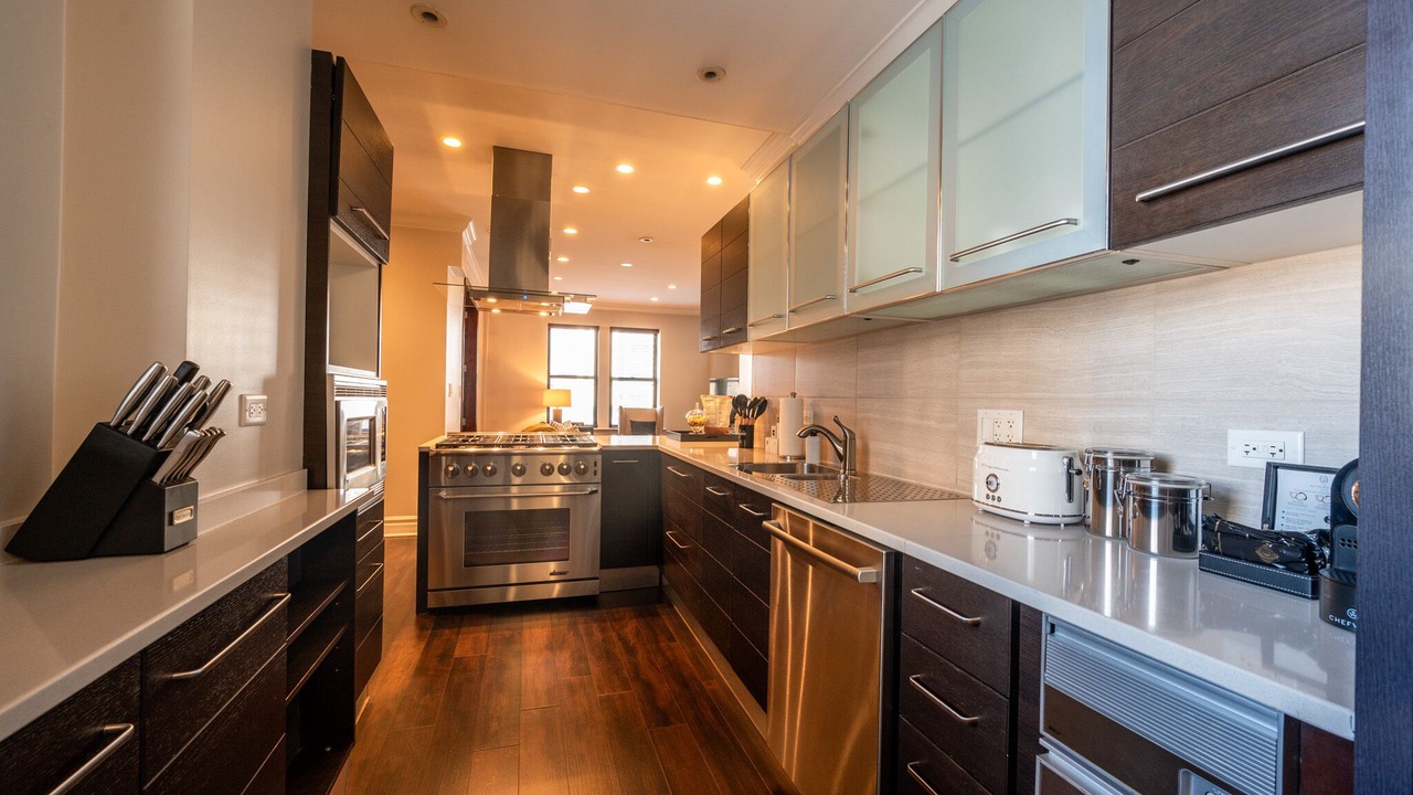 Photo of Kitchen in Streeterville