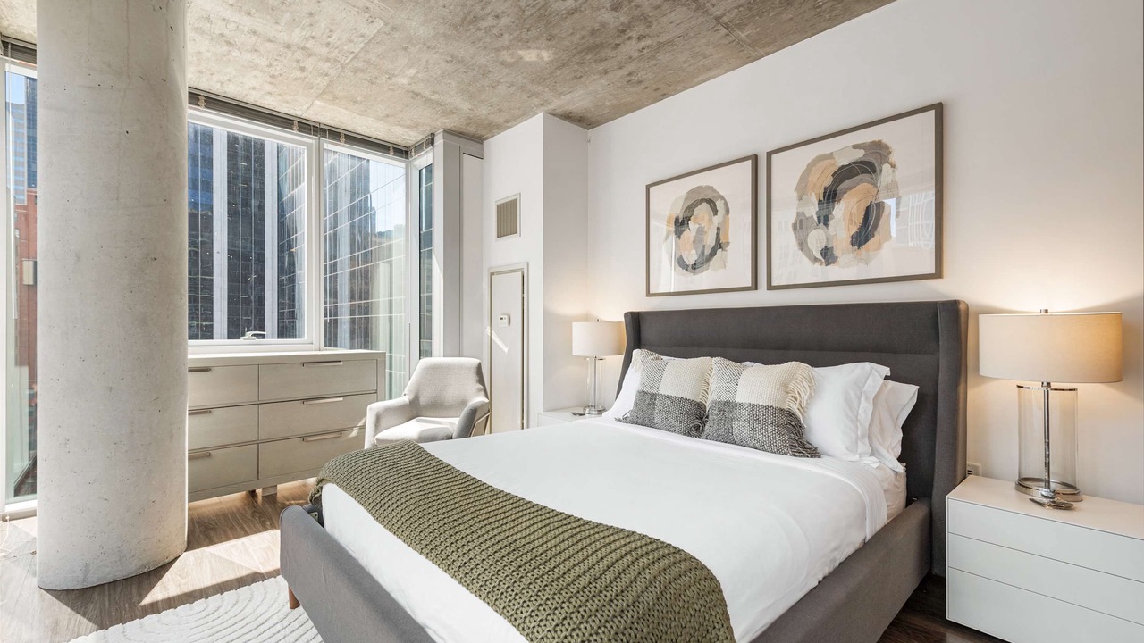 Photo of Bedroom in Downtown Chicago