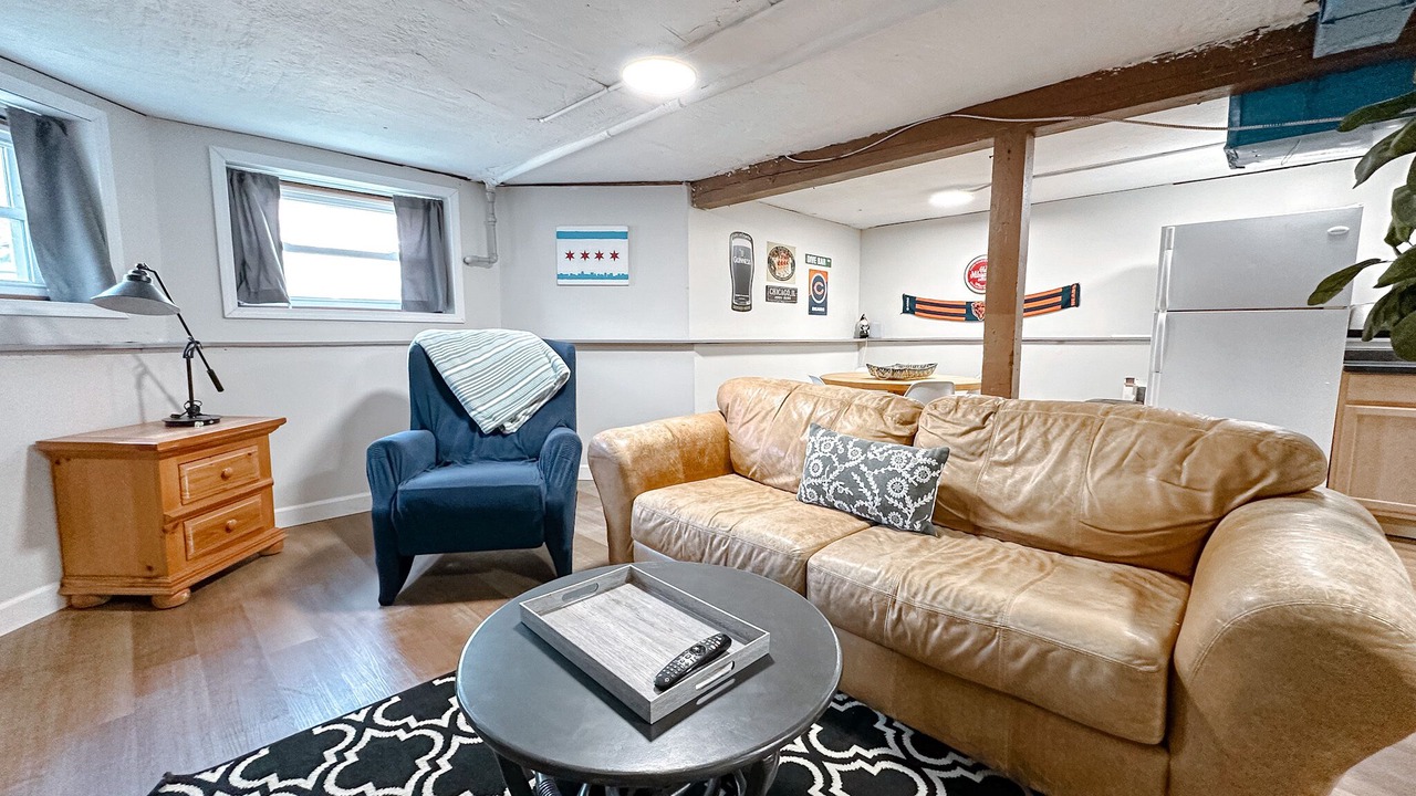 Photo of Livingroom in Lakeview