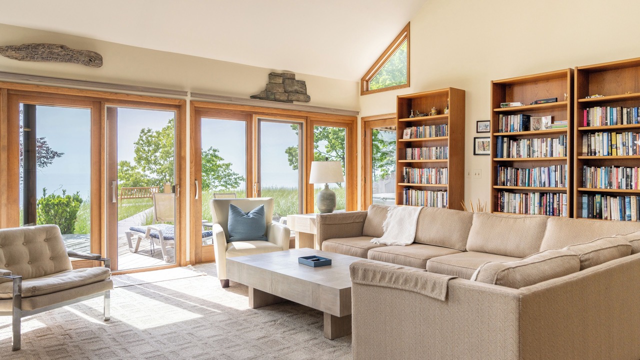 Photo of Livingroom in West Olive