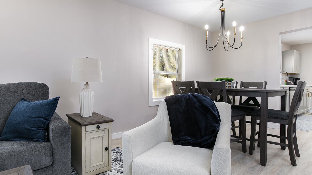 Photo of Livingroom in Roseland