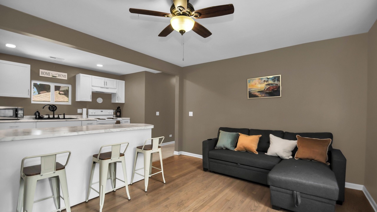 Photo of Livingroom in Waukegan