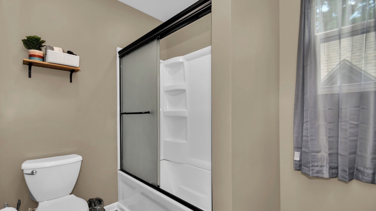 Photo of Bathroom in Waukegan