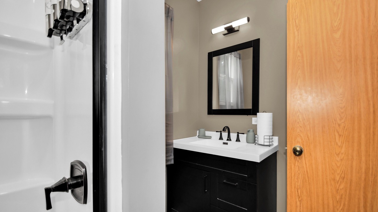 Photo of Bathroom in Waukegan