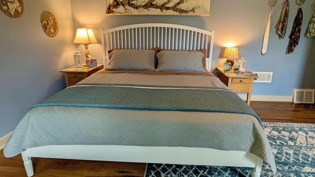 Photo of Bedroom in Whitefish Bay