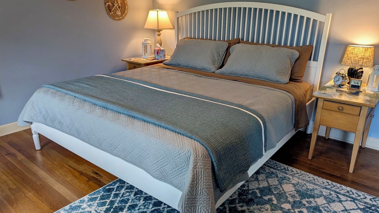 Photo of Bedroom in Whitefish Bay