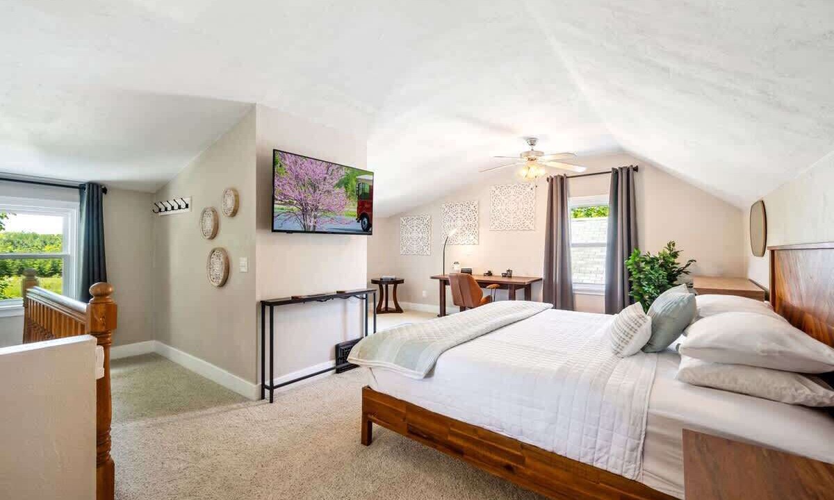 Photo of Bedroom in Egg Harbor