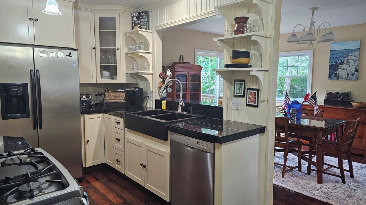 Photo of Kitchen in Lakeside