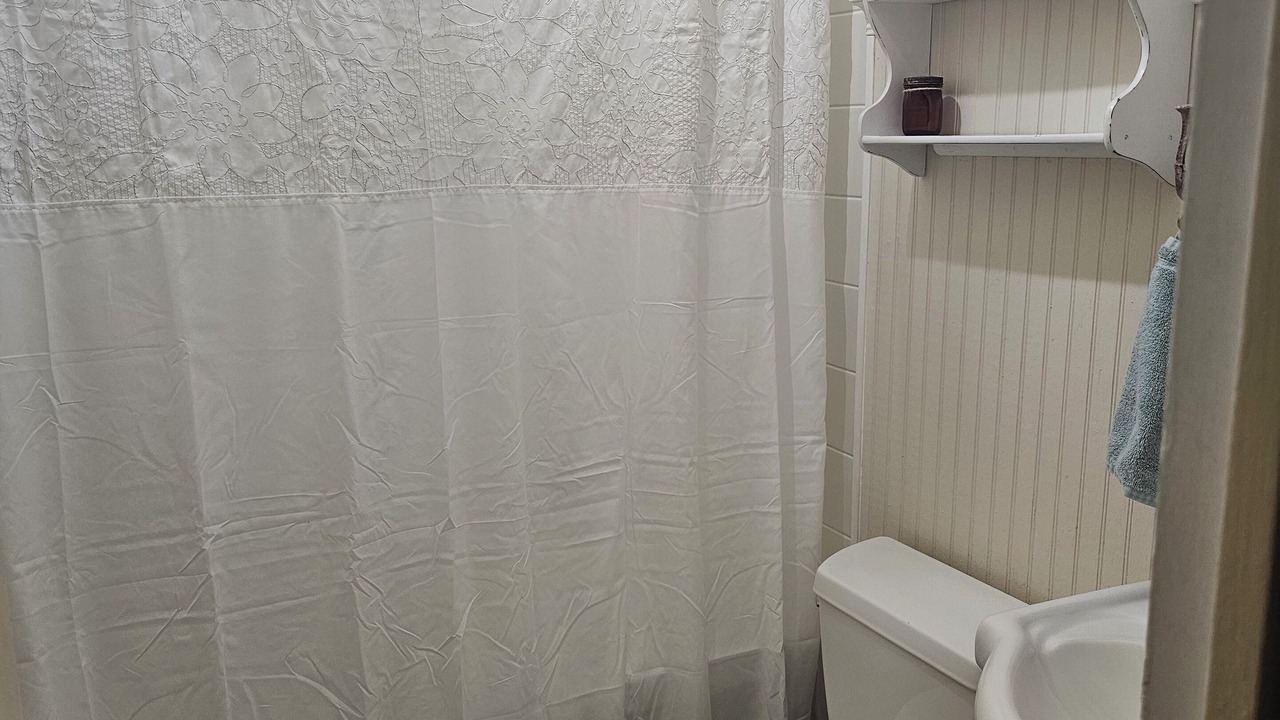 Photo of Bathroom in Lakeside