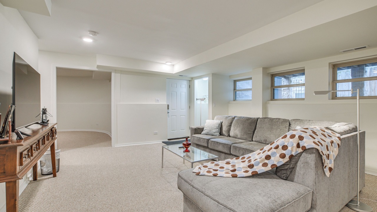 Photo of Livingroom in Oakland