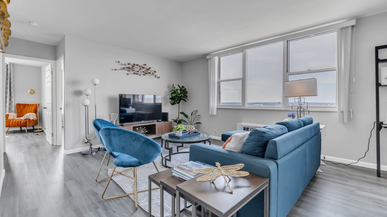 Photo of Livingroom in West Lawn