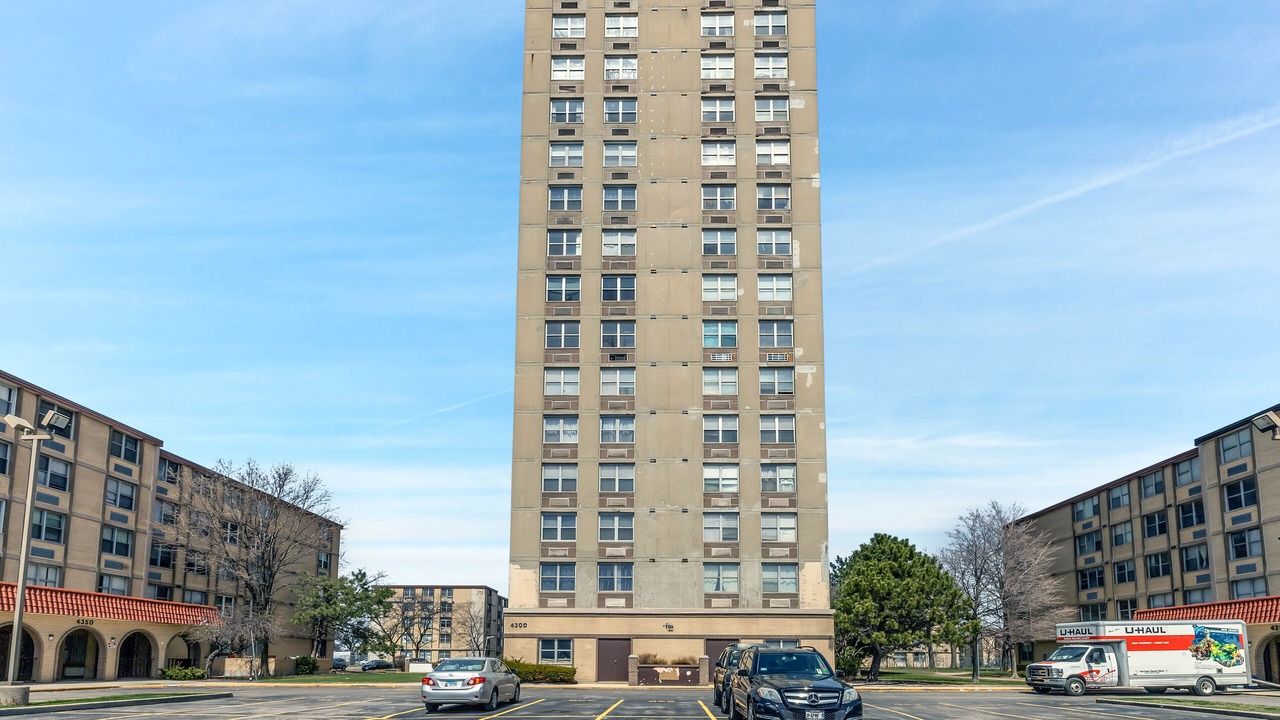 Photo of Outdoor in West Lawn
