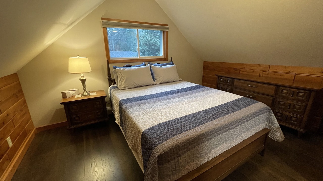 Photo of Bedroom in Grand Marais