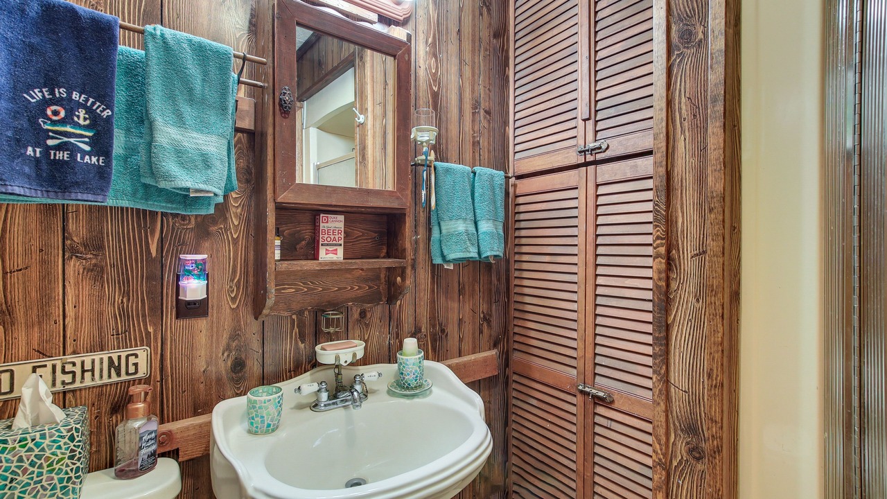 Photo of Bathroom in Markesan