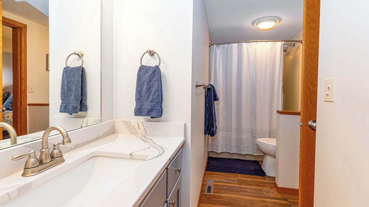 Photo of Bathroom in The Galena Territory