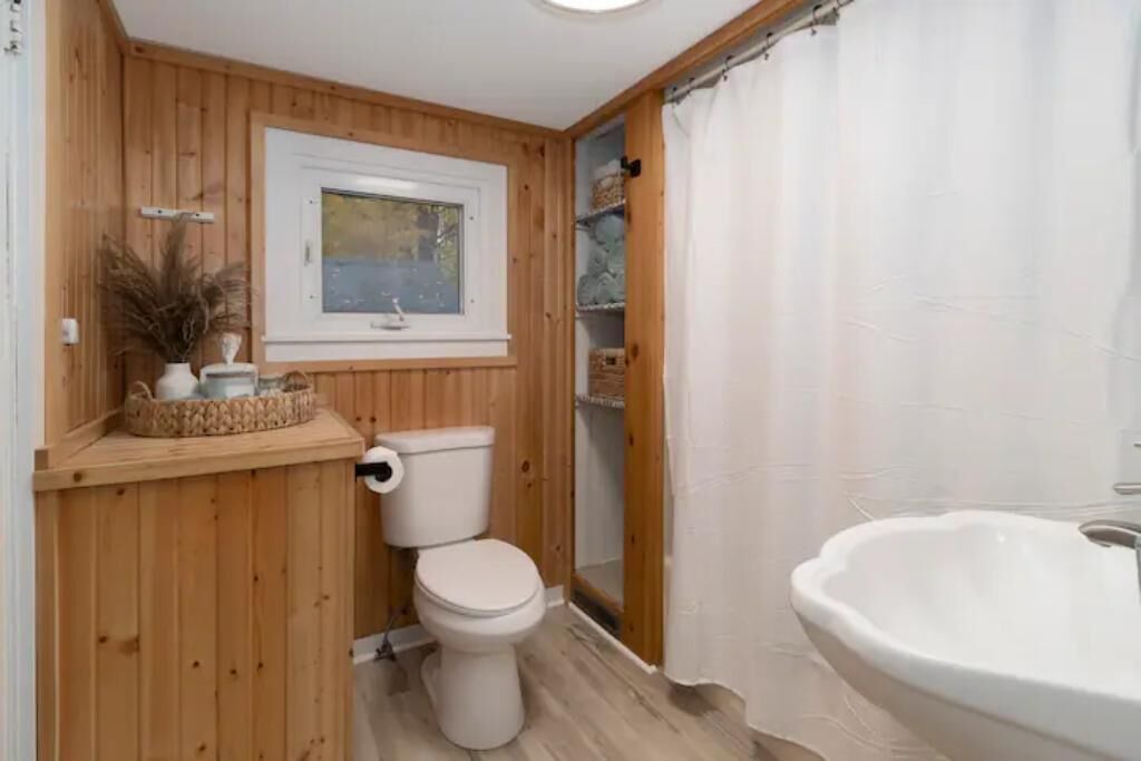 Photo of Bathroom in Alden