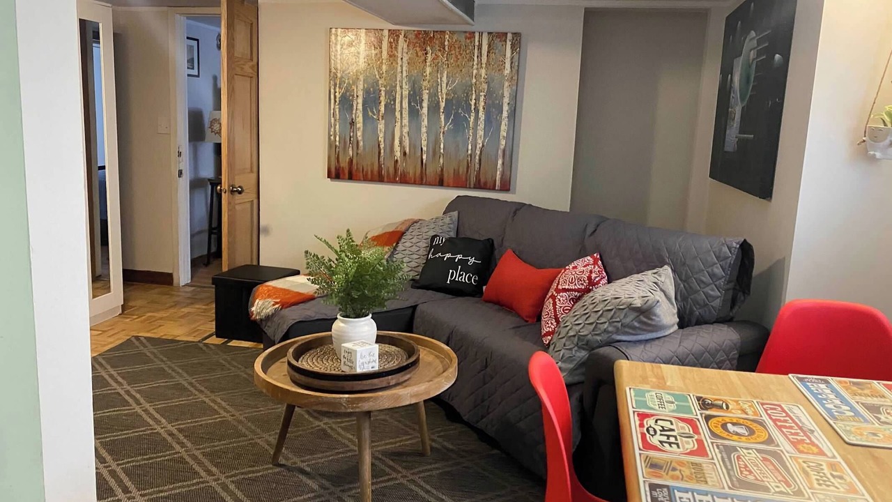Photo of Livingroom in Franklin Park