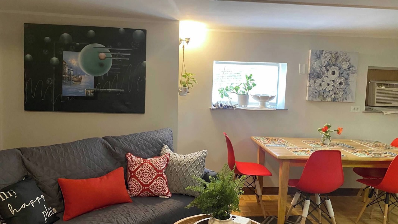 Photo of Livingroom in Franklin Park