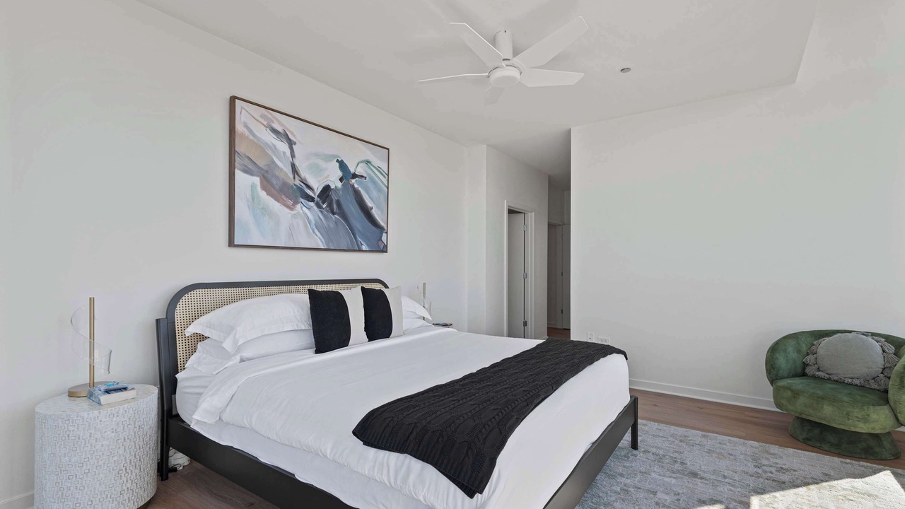Photo of Bedroom in Downtown Chicago