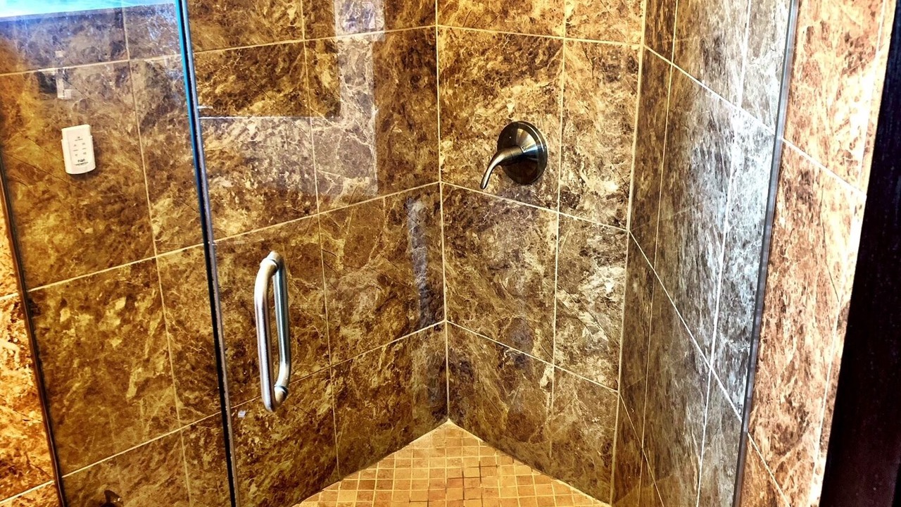 Photo of Bathroom in Lincoln Park
