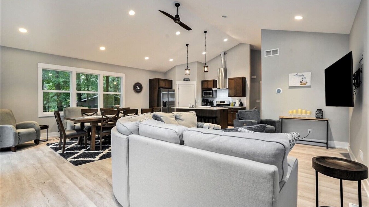 Photo of Livingroom in Smyrna