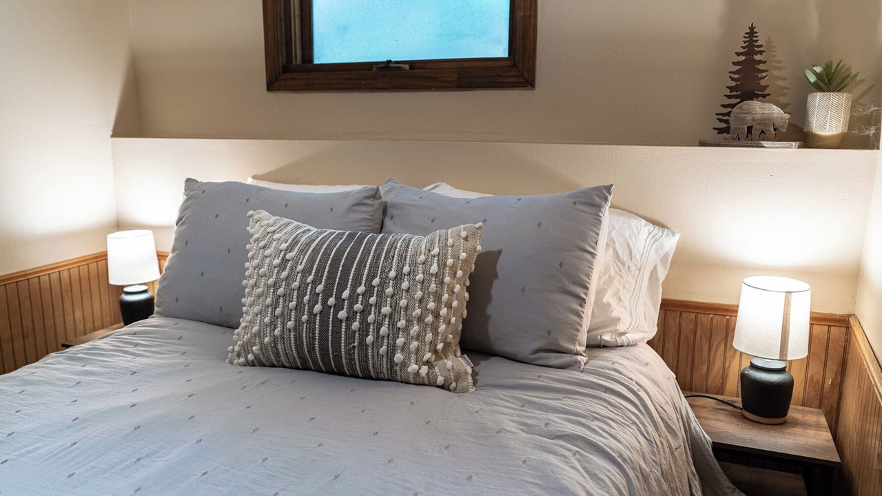Photo of Bedroom in Solon Township