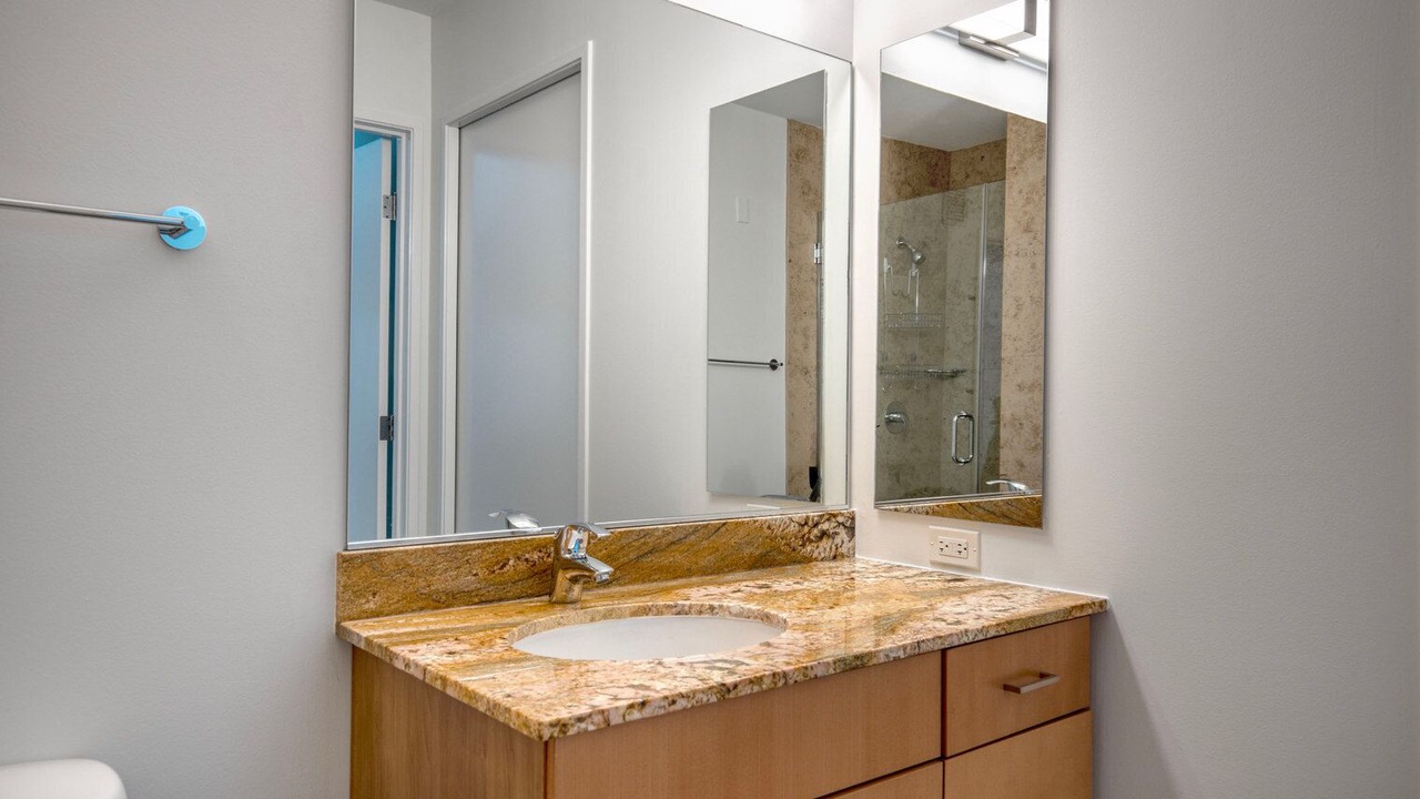 Photo of Bathroom in Streeterville