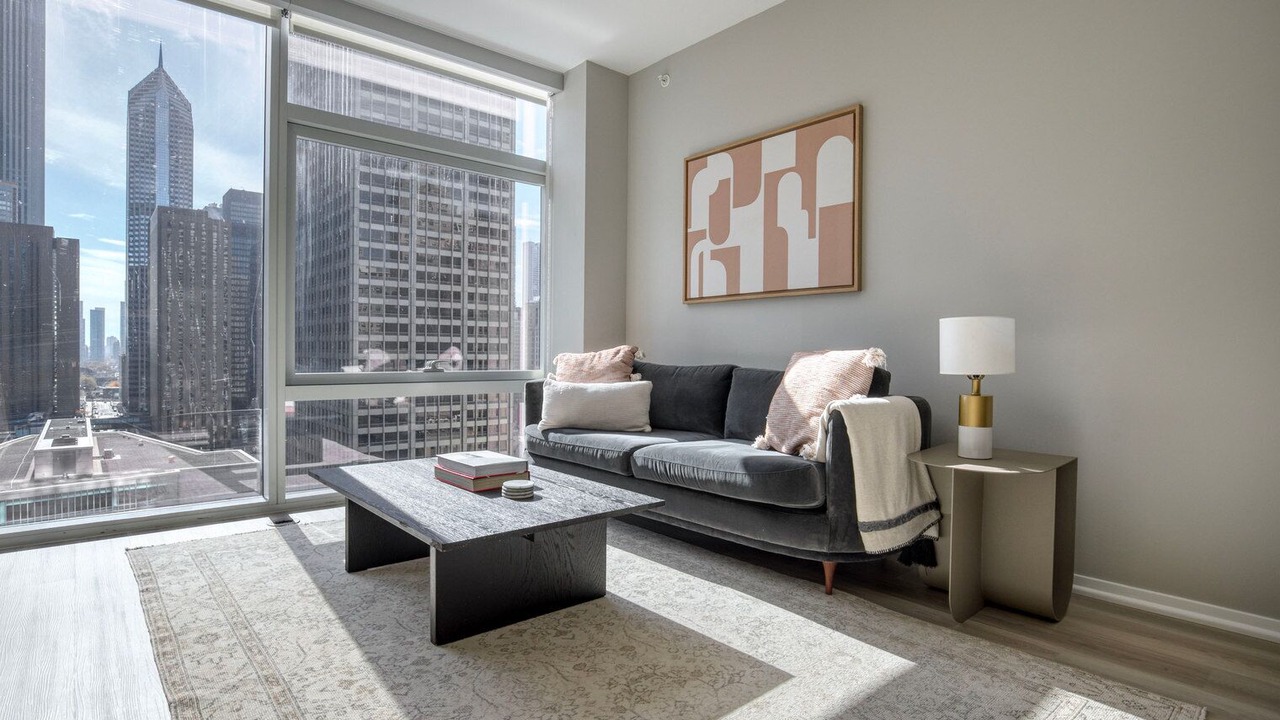 Photo of Livingroom in Streeterville