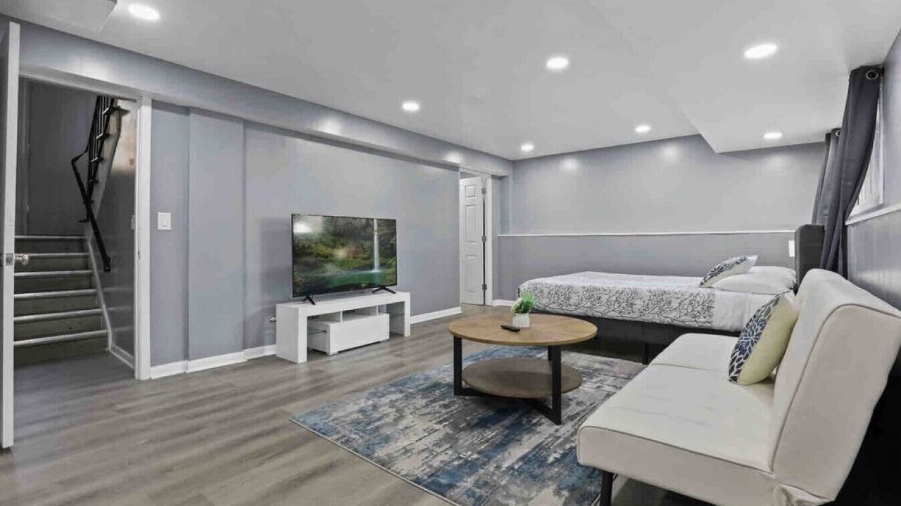 Photo of Bedroom in Glen Ellyn